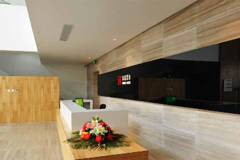 reception-desk-in-first-floor